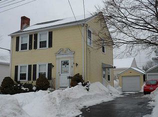 29 Aldine St, Providence, RI 02909