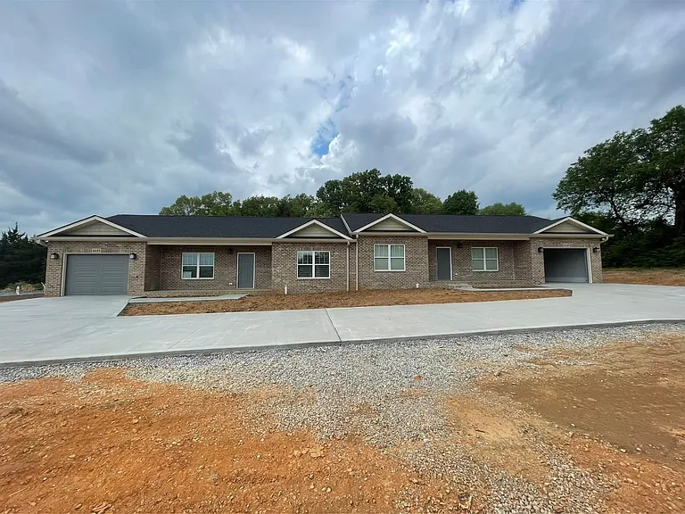 5178 Gina Way #5178 — Photo 4