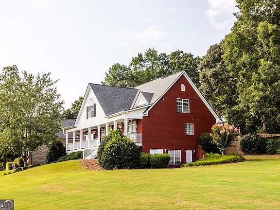 5th image of 1805 Wesleyan Ln