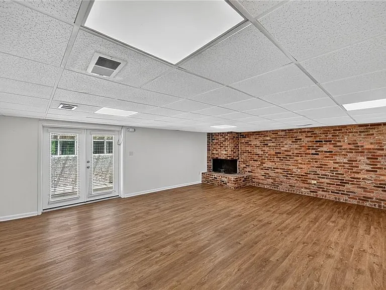 1714 S Johnson Ferry Rd NE — Photo 8