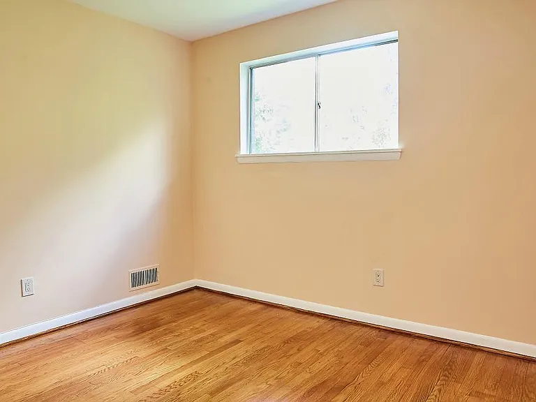 Upper bedroom 2
