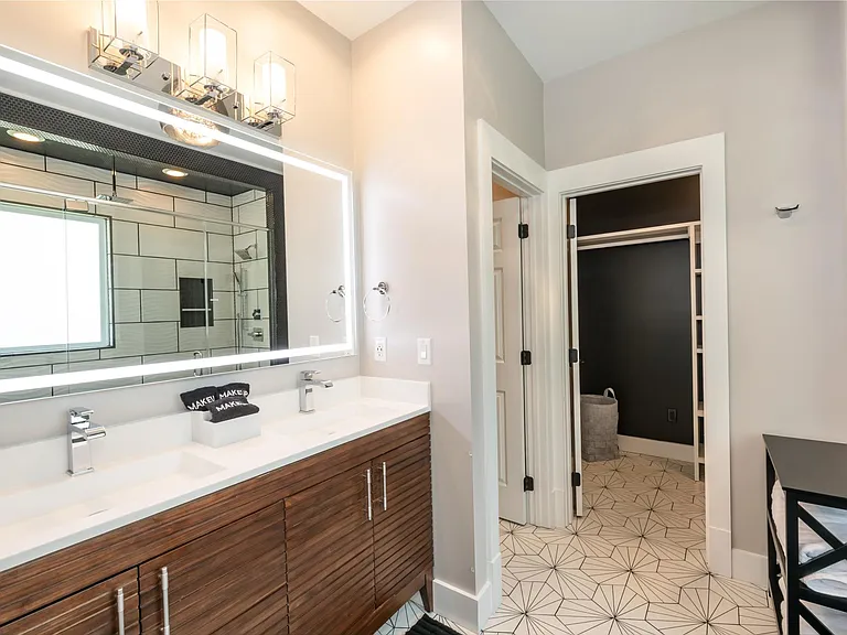 1732 Waterbrook Dr — Photo 16