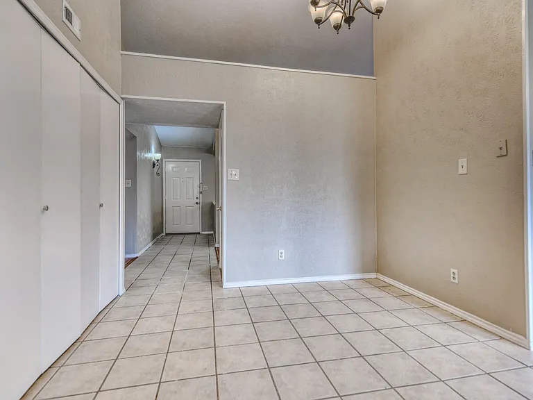 9314 Shipman St — Photo 11