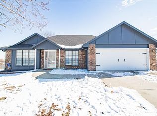 1022 Bedford Dr, Warrensburg, MO 64093