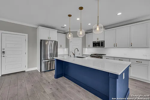1511 E Sandalwood Ln #6 Photo 1