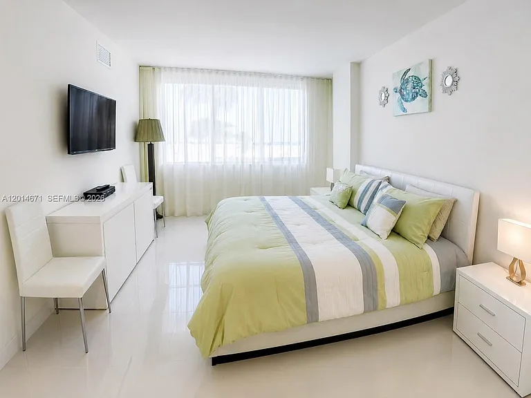 6917 Collins Ave #614 — Photo 23