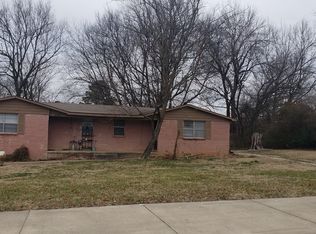 440 W Cato Springs Rd, Fayetteville, AR 72701