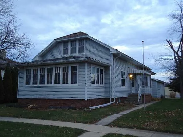 629 N Walnut St photo 1