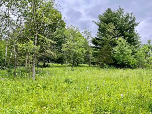 SHARON TPKE, Millbrook, NY 12545