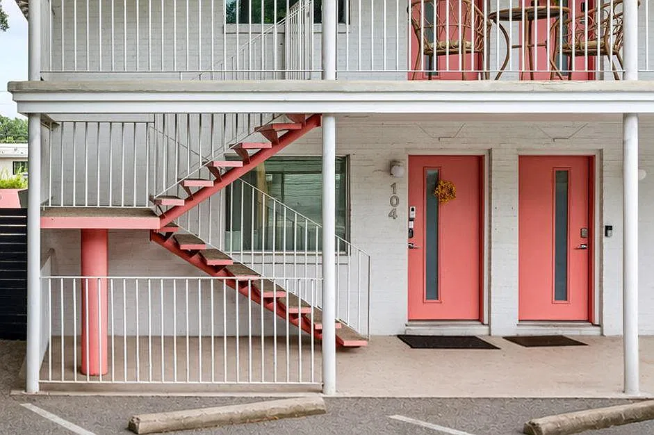 1 bed, 1.0 bath, 705 sqft, $1,995 — Photo 1