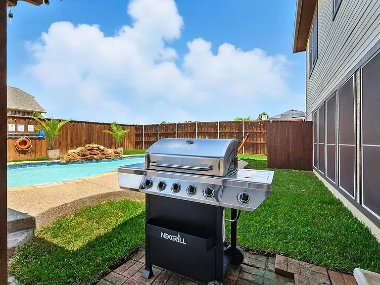 2516 Castle Pines Dr — Photo 41
