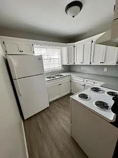 1610 W Kuhn St #3 — Photo 8