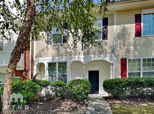 6097 Camden Forrest Dr, Riverdale, GA