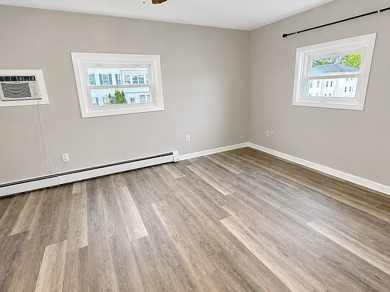 21 Creston St #A — Photo 8