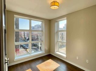 130 Leonard St #3J, Brooklyn, NY 11206