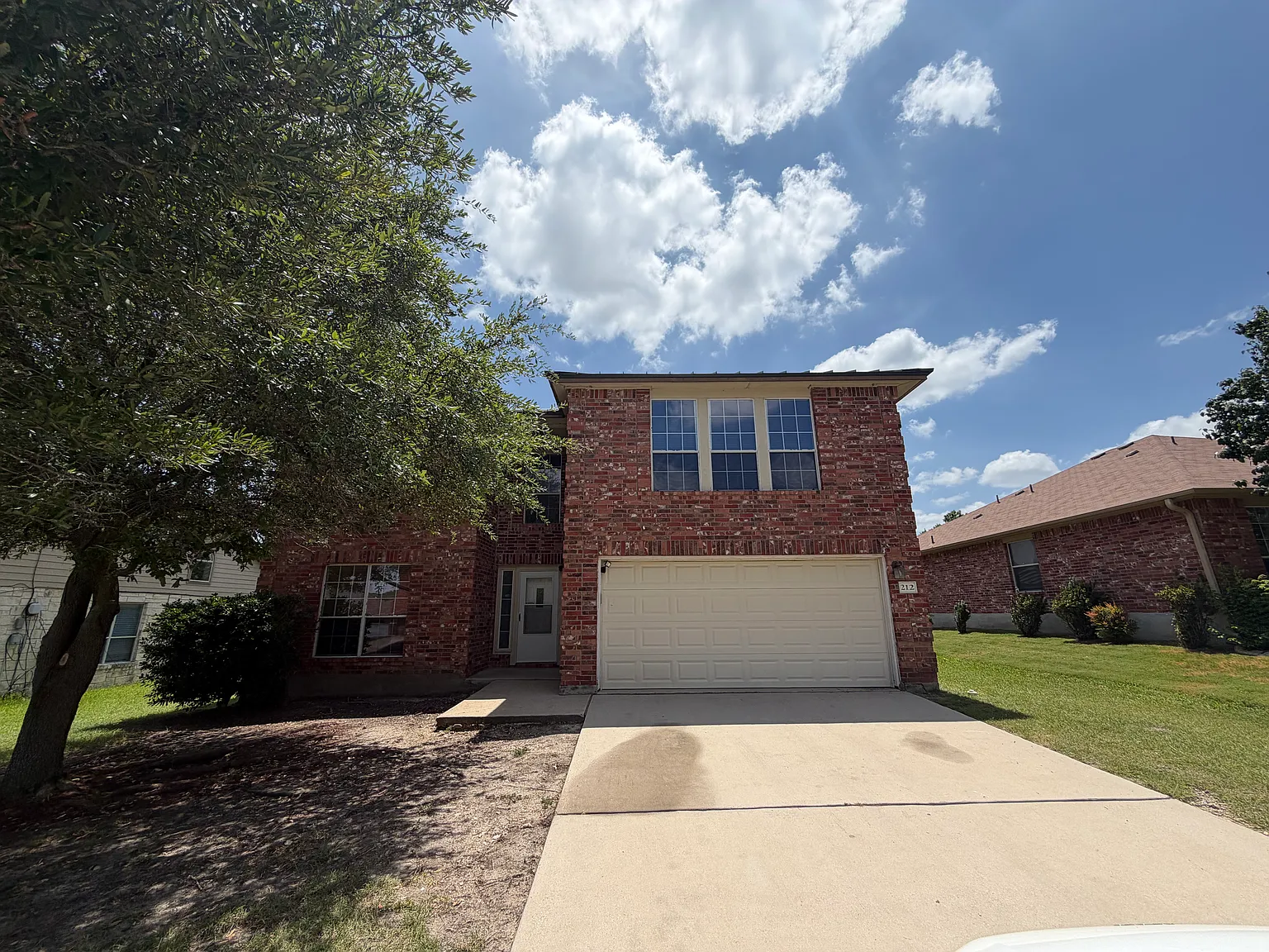 Ideal Family Home In Heights — Photo 1