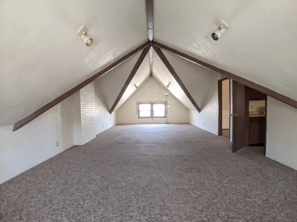 257 W 8th St #5, Erie, PA 16501
