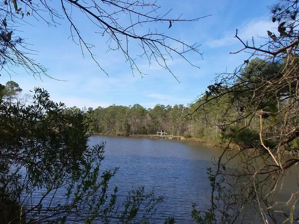 206 Brite Lane, Oriental, NC 28571