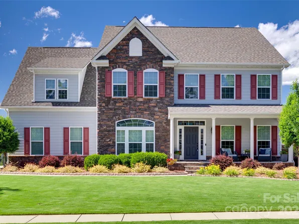 8493 Twickenham Ter, Harrisburg, NC 28075