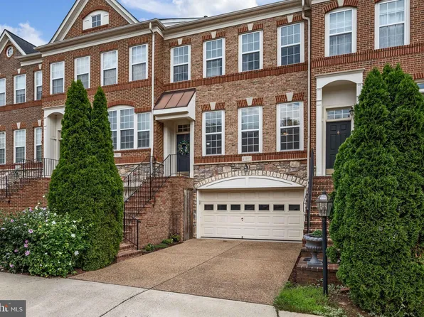 21930 Windy Oaks Sq, Ashburn, VA 20148