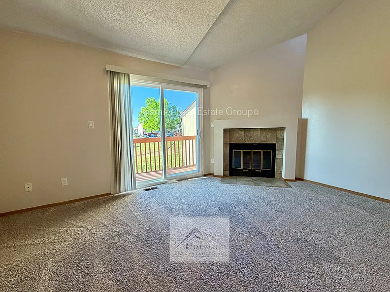2366 Lexington Village Ln — Photo 7