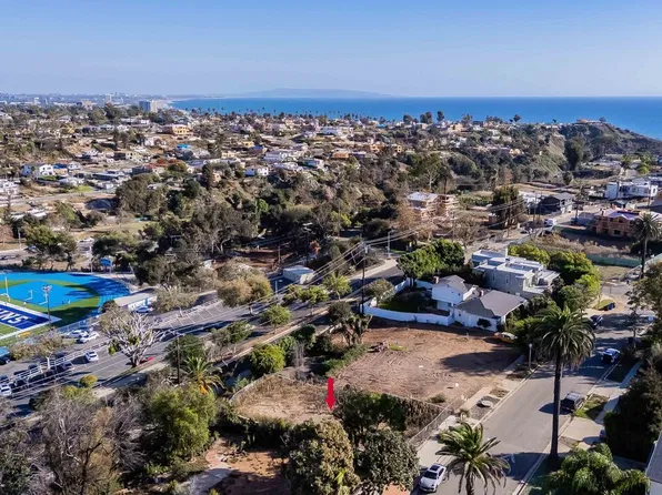 716 El Medio Ave, Pacific Palisades, CA 90272