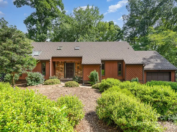 1601 Wandering Way Dr, Charlotte, NC 28226