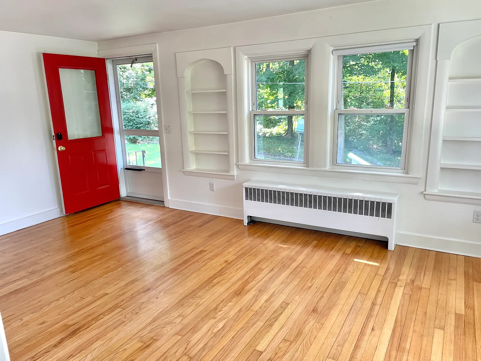 2 bed, 1318 sqft, $3,500 — Photo 1