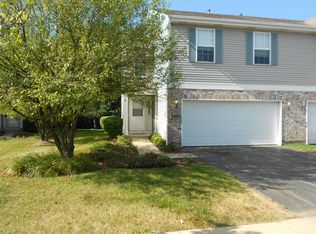 2489 Amber Ln, Elgin, IL 60123