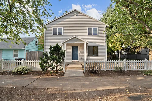 6303 SE Woodstock Blvd #1 Photo 1