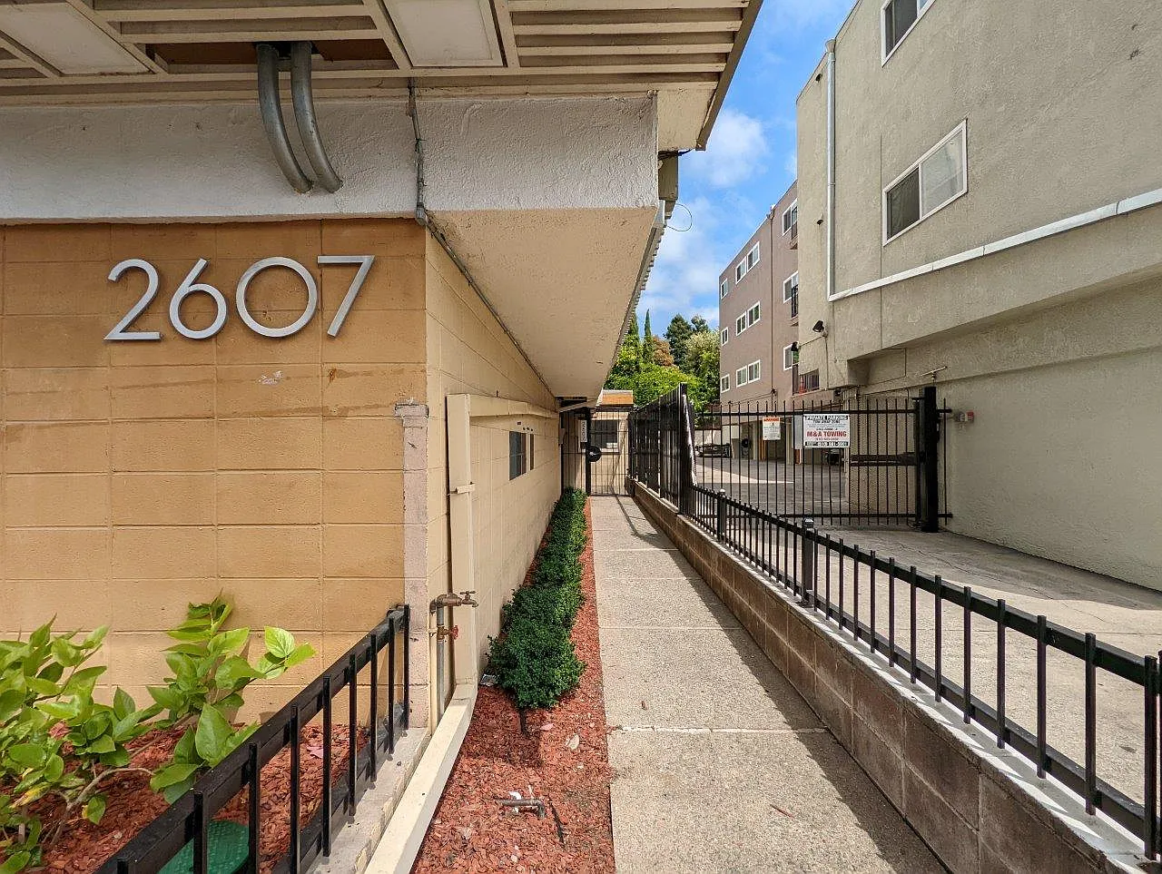 2607 Ellsworth Street — Photo 2