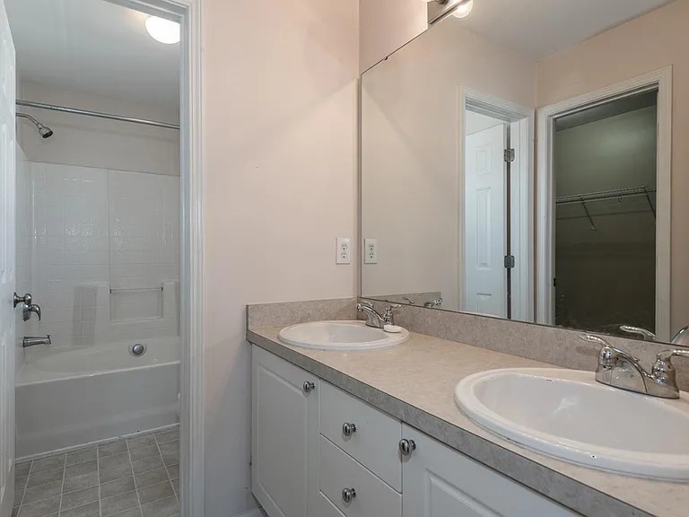 104 Hutson Ln — Photo 21