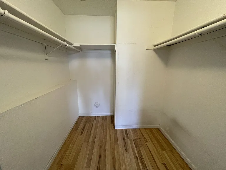 315 Buchanan — Photo 11