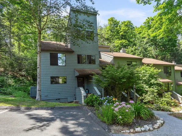 99 Woodside Circle #99, Torrington, CT 06790