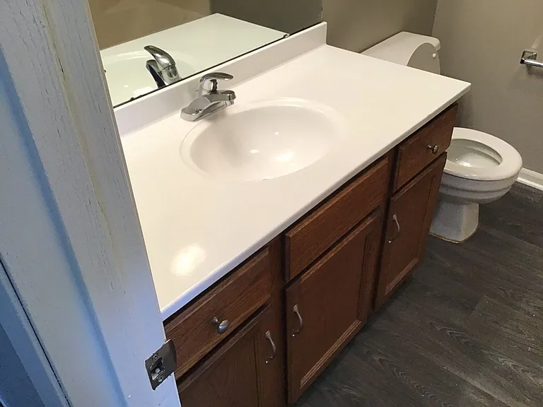 Cedarwood Apartments 213 — Photo 18