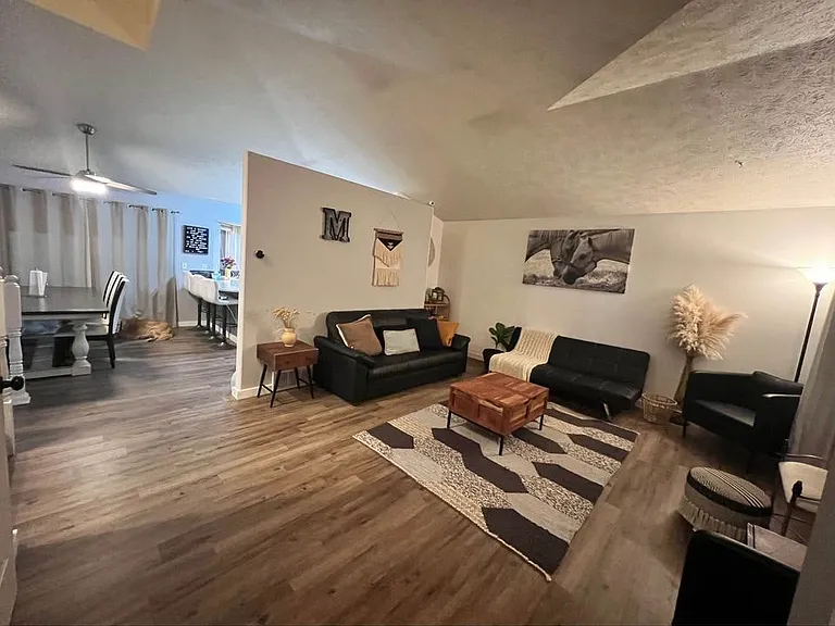 1116 S Drummond Rd — Photo 15