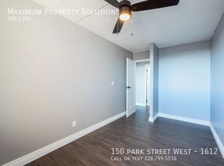 150 Park St W #1612, Windsor, ON N9A 7A2
