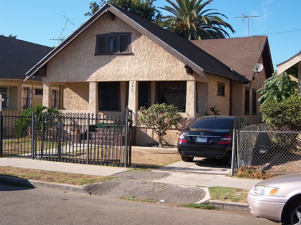 1st image of 531 W 43rd St