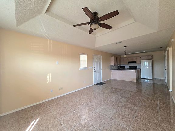 2nd image of 1804 Oasis Ave #11580585