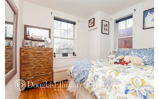 Rented by Douglas Elliman | media 3