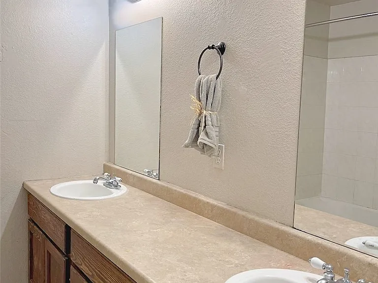6168 Bluehill Ave #2 — Photo 18