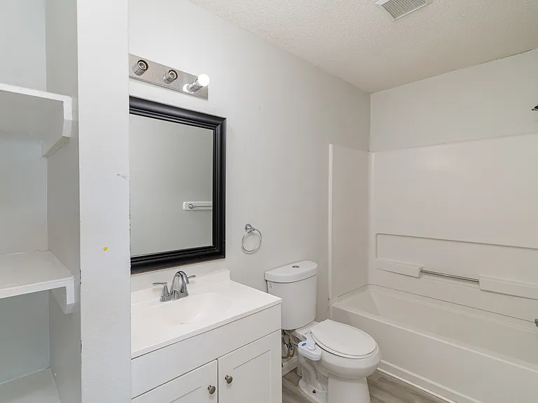 3425 Ozark Ave — Photo 9