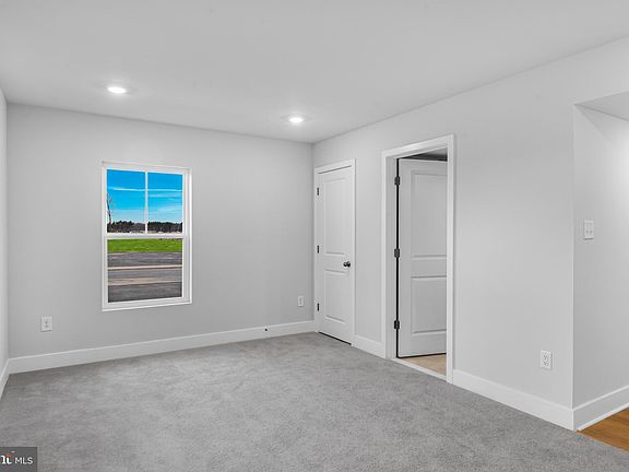 5th image of 24828 Wye Mill Ln
