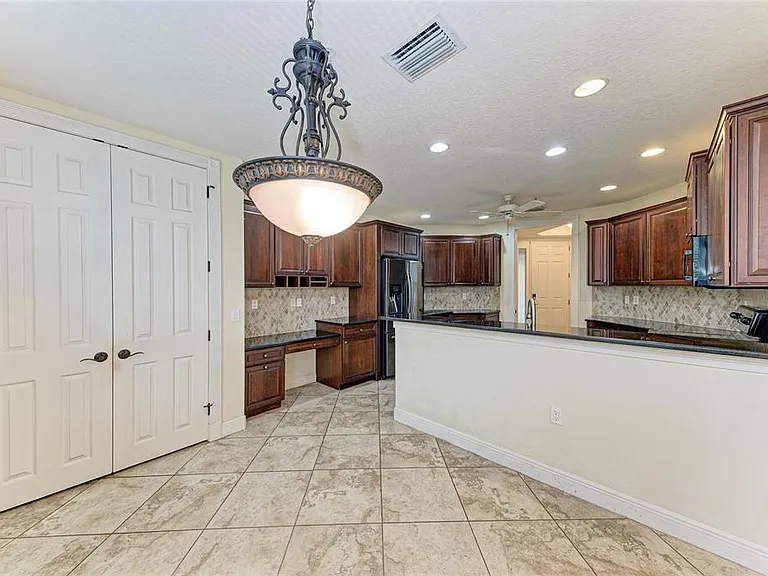 5200 Manorwood Dr #2D — Photo 22