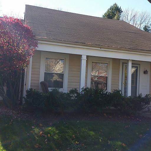 1st image of 1208 Huntington Dr