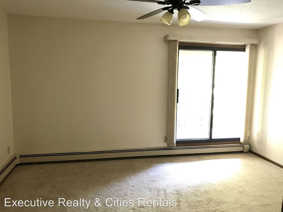 1st image of 5643 Green Circle Dr APT 300
