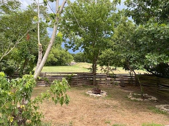 3rd image of 12915 Heyerdahl Dr