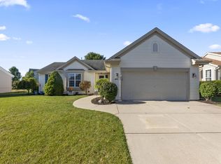 2805 Raintree Ln, Waukesha, WI 53189