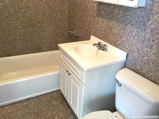 Rented by Sovereign Associates | media 30