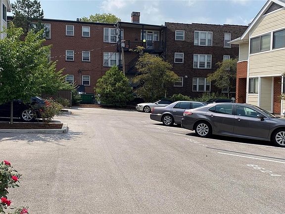 3rd image of 6644 Oakland Ave Unit 13